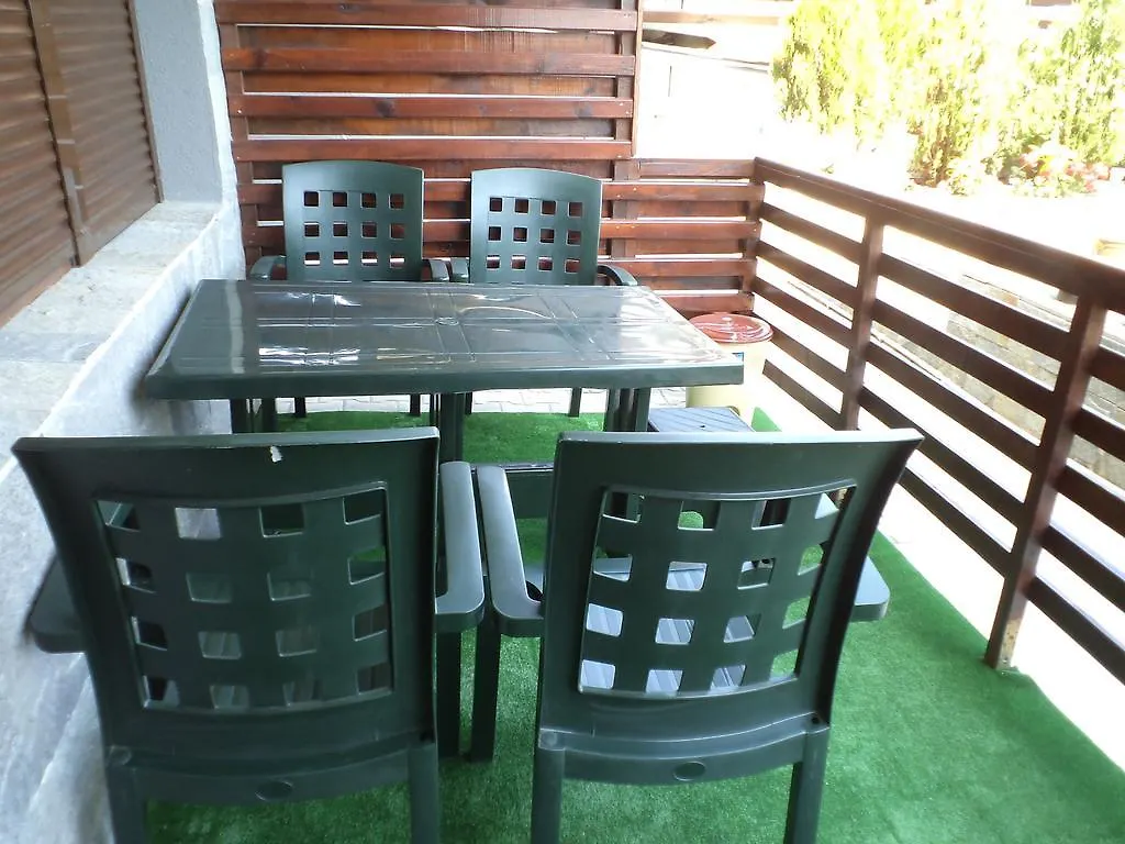 Apartments In Sunny Hill 3 Guest House 소조폴